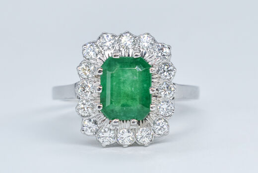 Ring 14 Kt WG Smaragd 