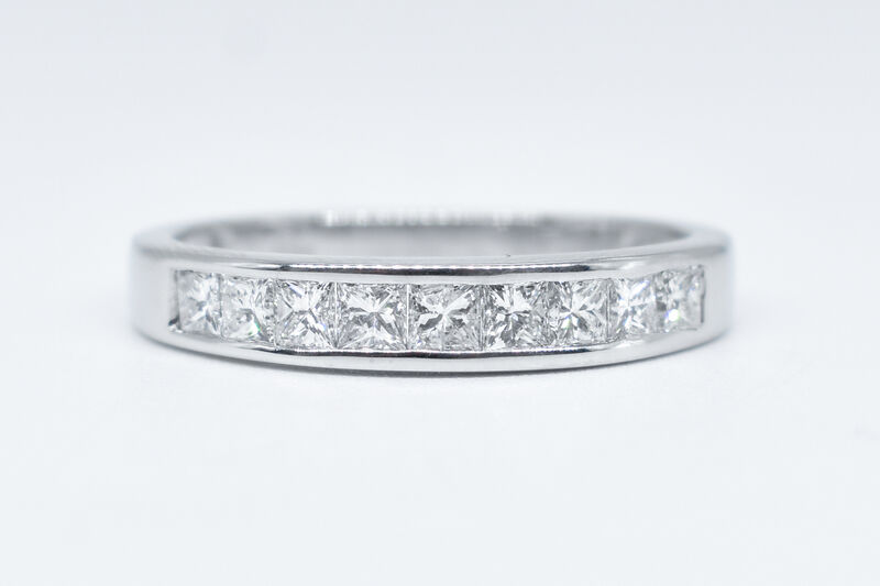 Halbmemory-Ring 14 Kt WG Diamanten