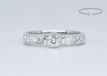 Ring 18 Kt WG Brillanten
