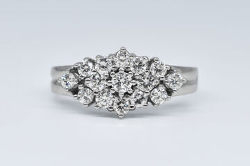 Ring 14 Kt WG Brillanten
