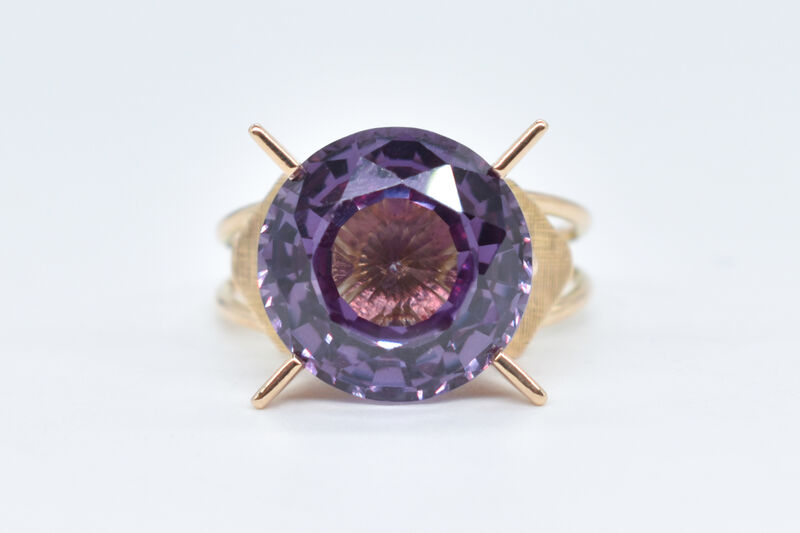 Ring 14 K synth. Alexandrite
