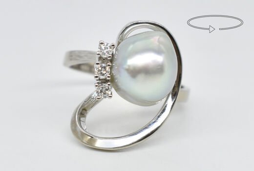 Ring 14 K diamonds pearl