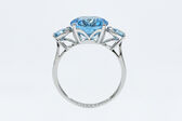 Ring 18 Kt WG Blautopas 