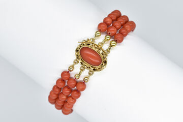 bracelet corals