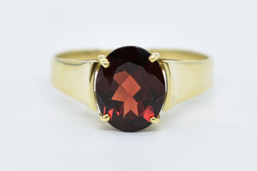Ring 8 K synth. garnet