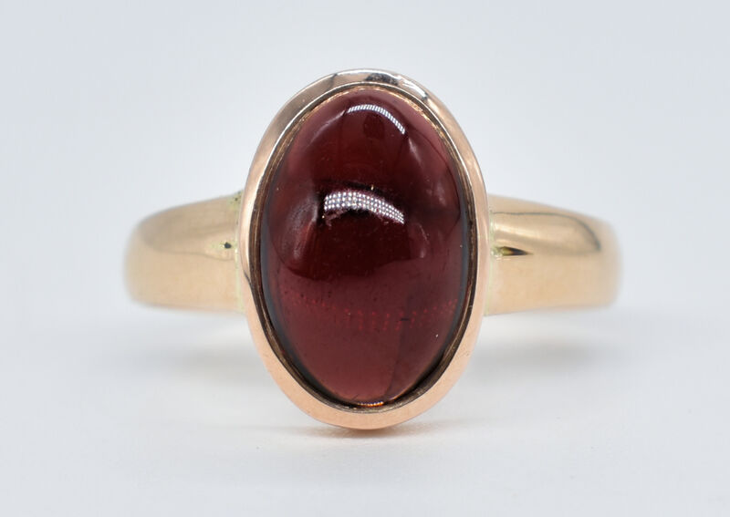 Ring 14 K Garnet
