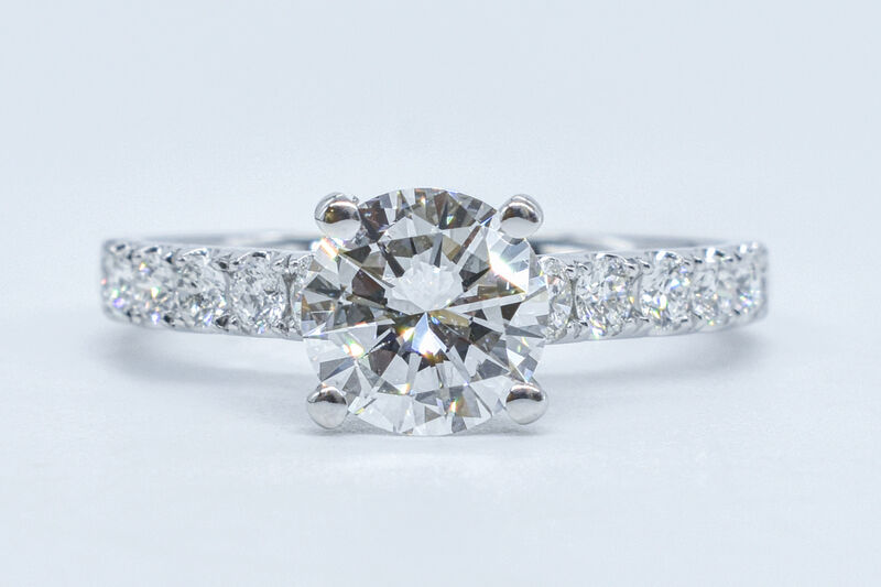 Ring 18 K Diamonds